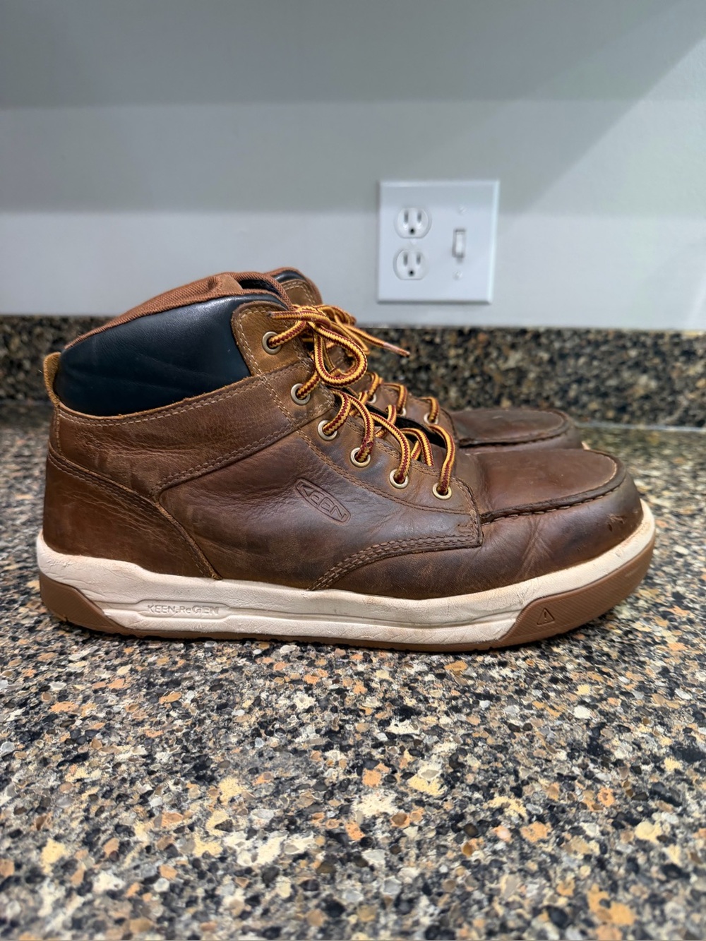 KEEN Men's Brown Leather Lace-Up work Boots 10EE